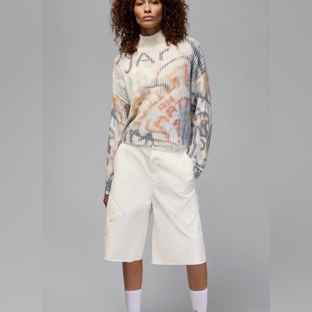 NWT Air Jordan Abstract Graffiti Ribbed Turtleneck Sweater $110 oversized - Picture 3 of 5